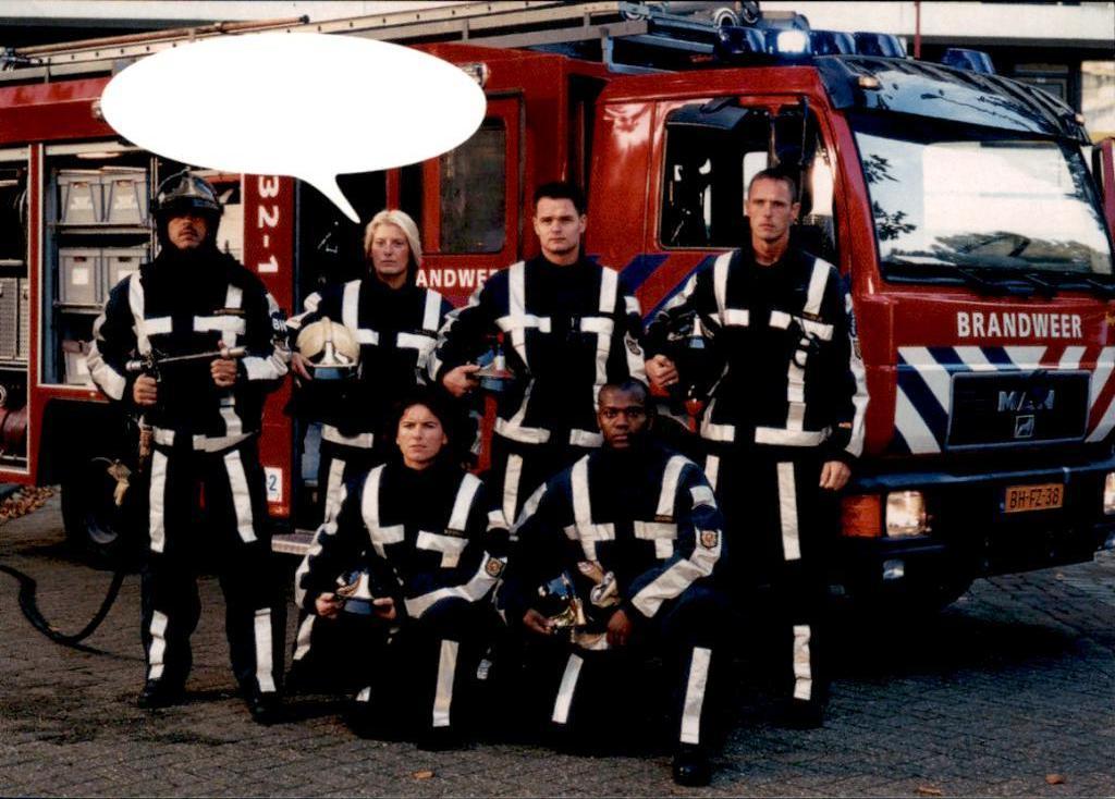 promotiekaart, brandweer ploeg en brandweerwagen, Verzenden, 1980 tot heden, Ongelopen, Ambachten of Beroep
