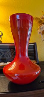 Murano Vaas Rood Zwart - Handgemaakt Italiaans Glas, Antiek en Kunst, Ophalen of Verzenden