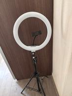 Grundig Ringlamp met Statief en Telefoonhouder, Ophalen, Zo goed als nieuw, Lamp of Flitsset