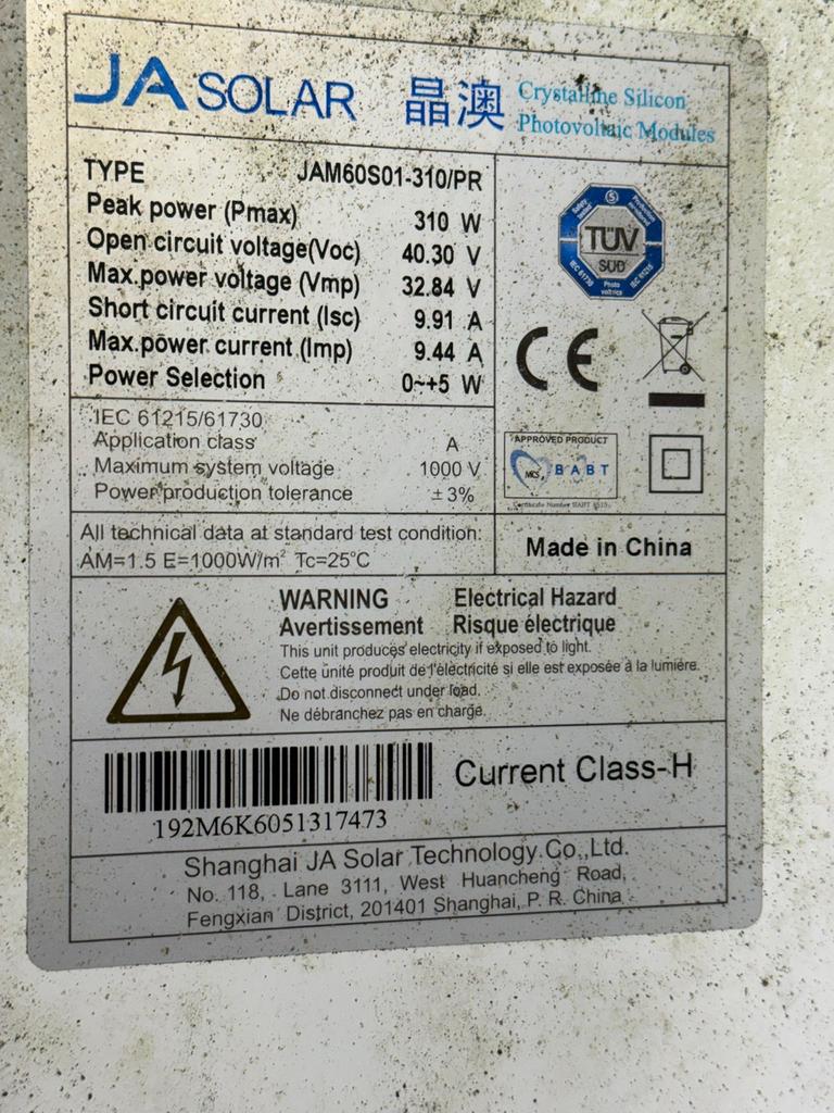 26 JA Solar 310 WP zonnepanelen, Doe-het-zelf en Verbouw, Ophalen, Gebruikt