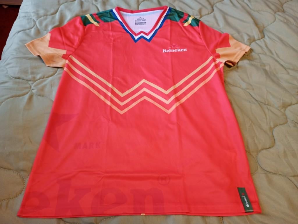 Oranje Heineken W-hals T-shirt one size (L) Nieuwstaat, Ophalen, Maat 52/54 (L), Nieuw, Oranje