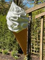 Softijs ijscohoorn ijsco Hoorn muurbeugel, Ophalen, Zo goed als nieuw