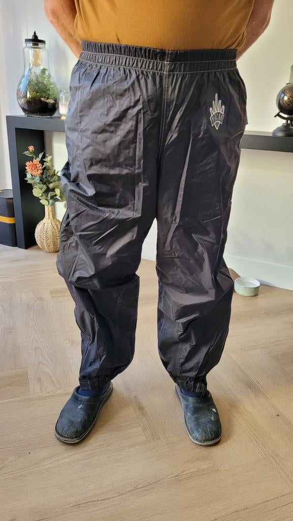 Macna Regen Motorbroek Maat M - Zo goed als nieuw, Motoren, Kleding | Motorkleding, Ophalen