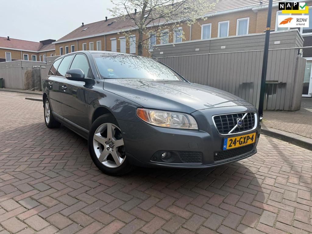 Volvo V70 2.0 Momentum *Nette Auto*, Auto's, Volvo, Bedrijf, Te koop, V70, ABS, Airbags, Airconditioning, Boordcomputer, Centrale vergrendeling