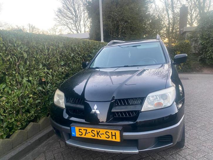 Mitsubishi Outlander 2.0 MPI 2WD 2006 Zwart, Auto's, Mitsubishi, Particulier, Outlander, Airbags, Airconditioning, Centrale vergrendeling