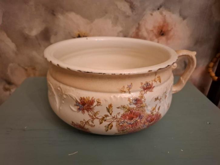 Antieke Engelse porseleinen po met bloemmotief, Antiek en Kunst, Antiek | Porselein, Ophalen of Verzenden