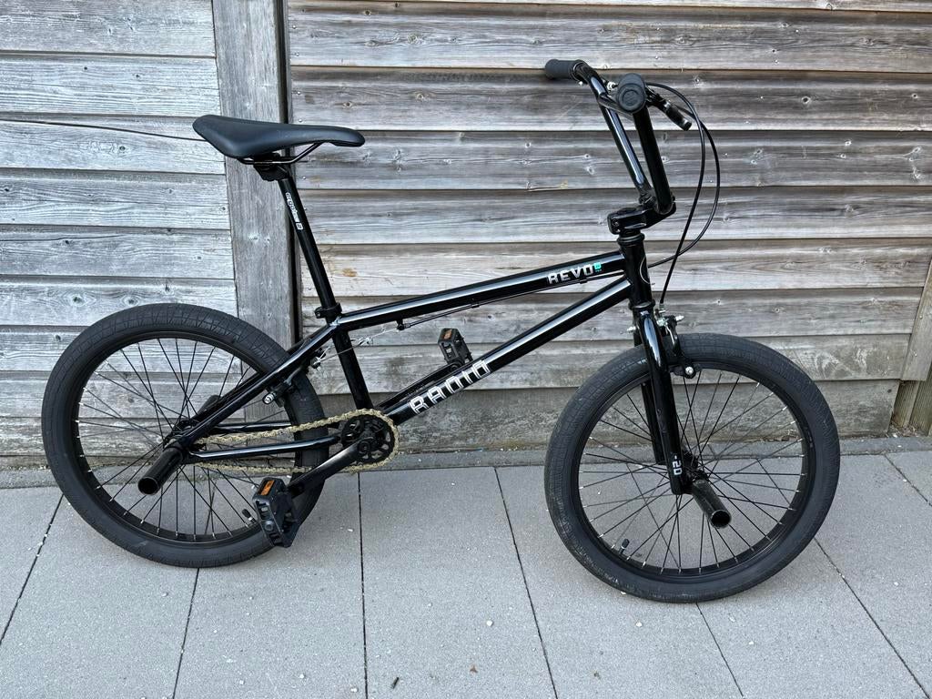 Radio Revo 20 Pro BMX Fiets - Zo goed als nieuw, Fietsen en Brommers, Ophalen, 16 tot 20 inch, Staal, Velgrem
