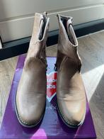 Enkellaarsjes taupe van Fabs maat 39, Overige kleuren, Lage of Enkellaarzen, Ophalen of Verzenden, Gedragen