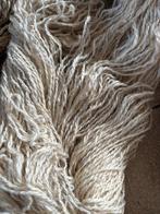 Handgesponnen wol - Natuurlijke vezels voor uw projecten, Hobby en Vrije tijd, Breien en Haken, Ophalen of Verzenden, Nieuw, Breien of Haken