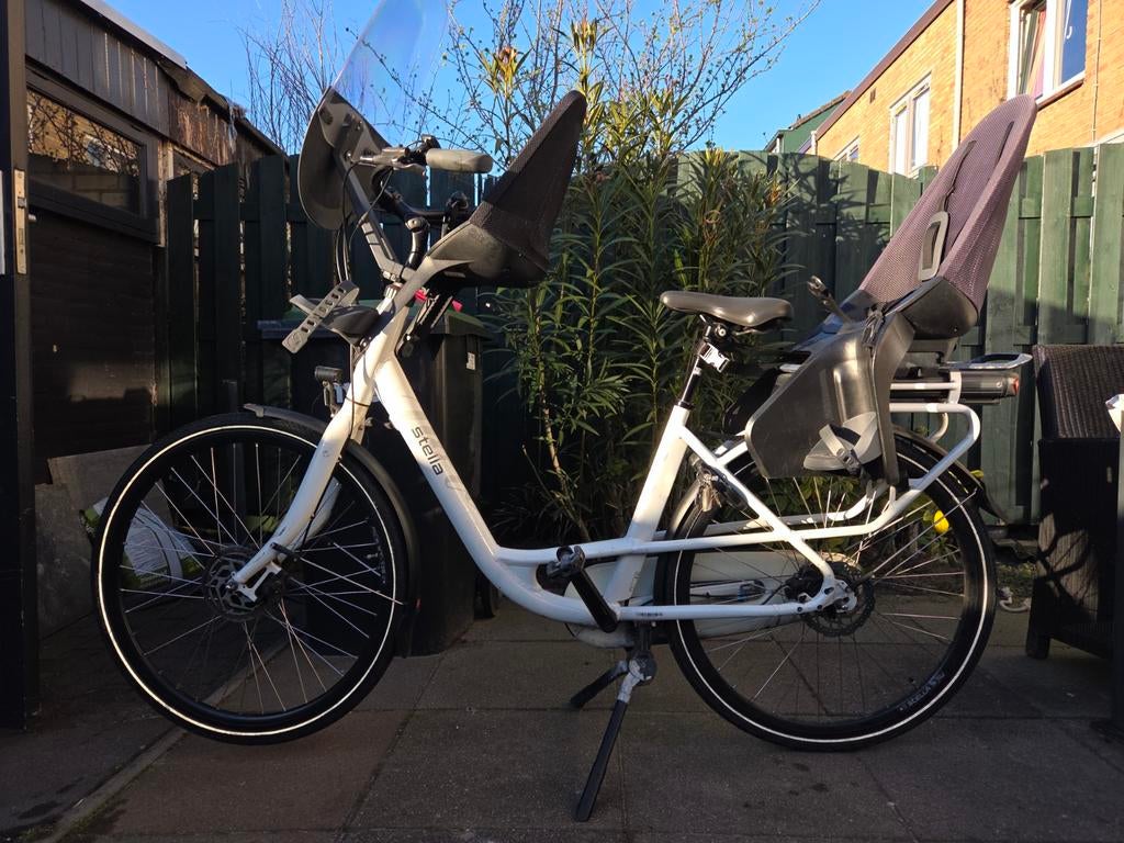 Stella fiorre elektrische moederfiets, Fietsen en Brommers, Fietsen | Dames | Moederfietsen, 2 zitjes, Gebruikt, Windscherm, 56 cm of meer