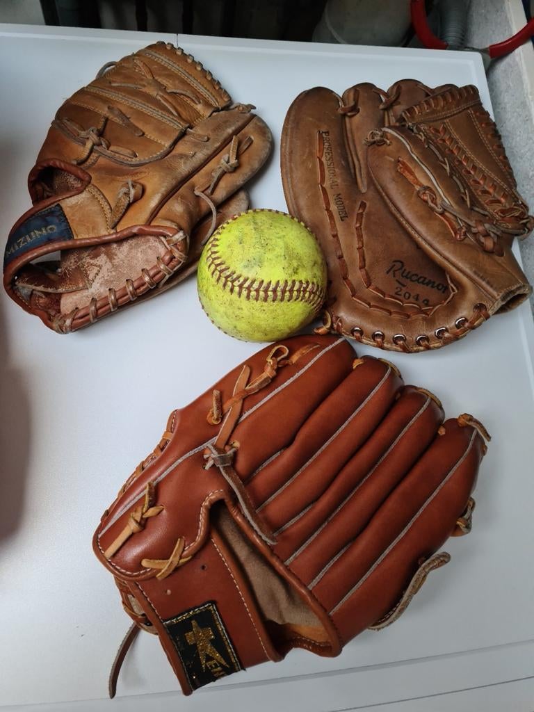 Honkbalhandschoenen, Ophalen of Verzenden, Bal