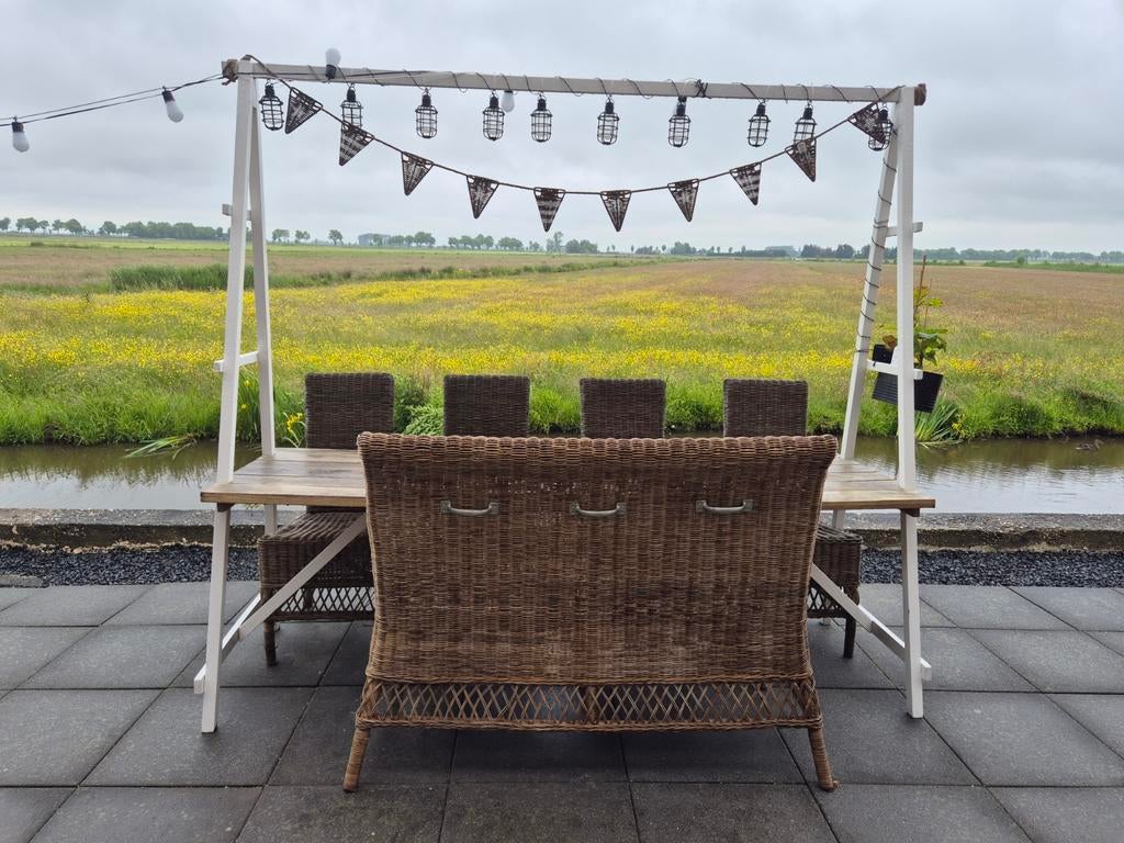 Tuintafel met RM Bank en 4x RM Stoel, Ophalen, Gebruikt, Wicker