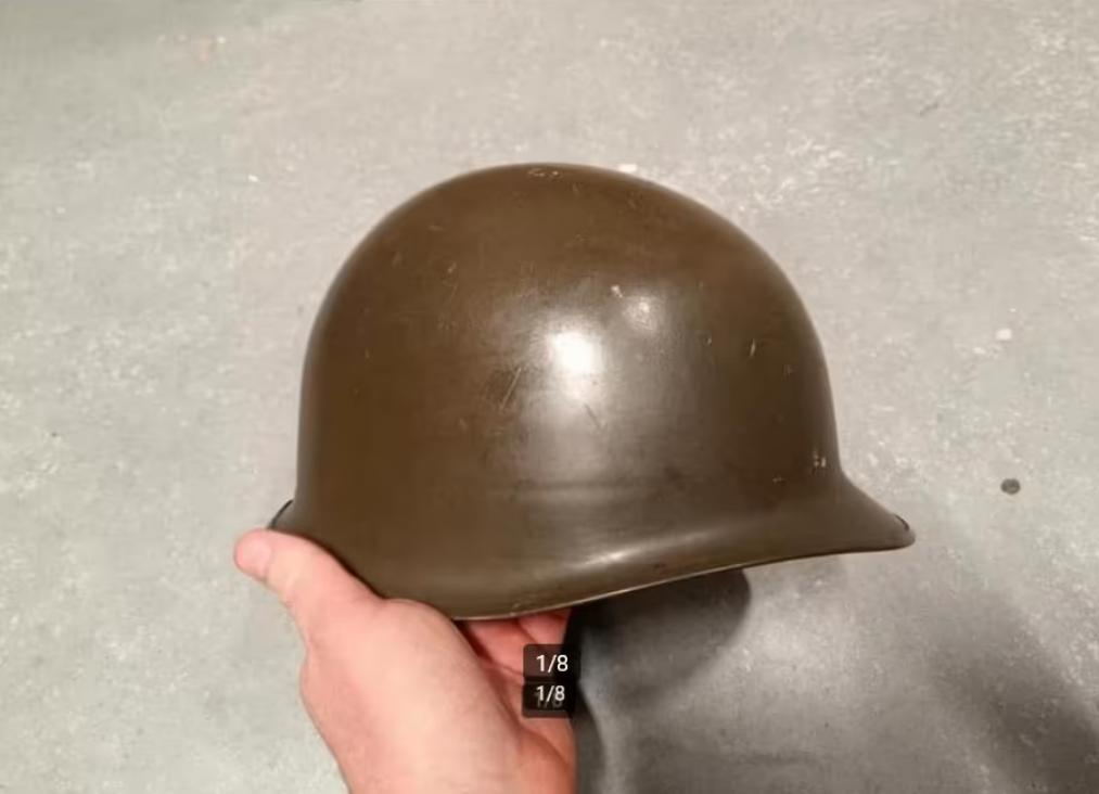 Oude legerhelm met binnennet van metaal, Ophalen of Verzenden, Nederland, Landmacht