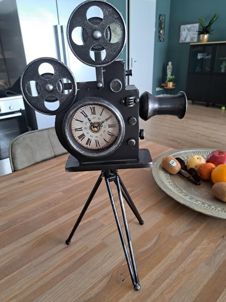 Filmcamera Klok. Leuk voor vaderdag, Ophalen of Verzenden, Wandklok