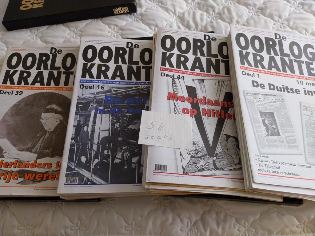 De Oorlogskranten - 3 volle mappen met unieke collectie, Boeken, Ophalen of Verzenden