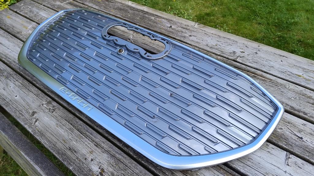 Audi Q4 E-tron grill (Advanced Edition), Auto-onderdelen, Ophalen of Verzenden, Gebruikt, Audi, Bumper