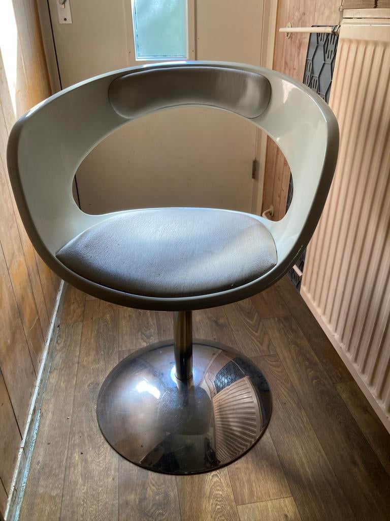 Set van 4 moderne cocoon draaistoelen, Ophalen of Verzenden, Huis en Inrichting