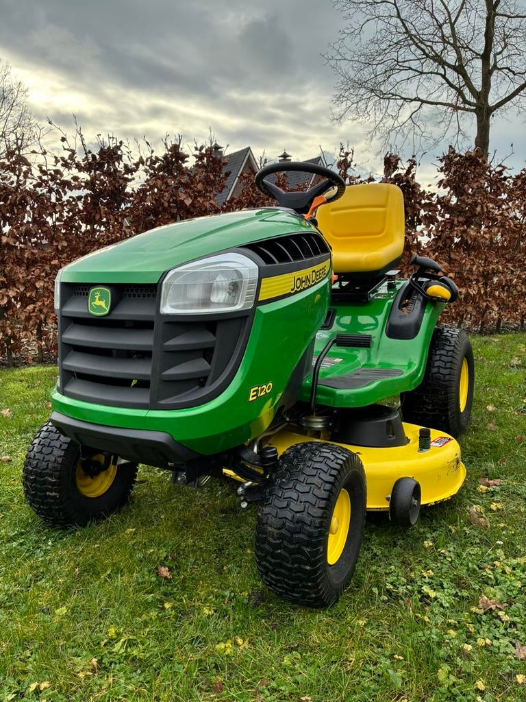 John Deere E120 zitmaaier ZGAN, Ophalen, Zo goed als nieuw