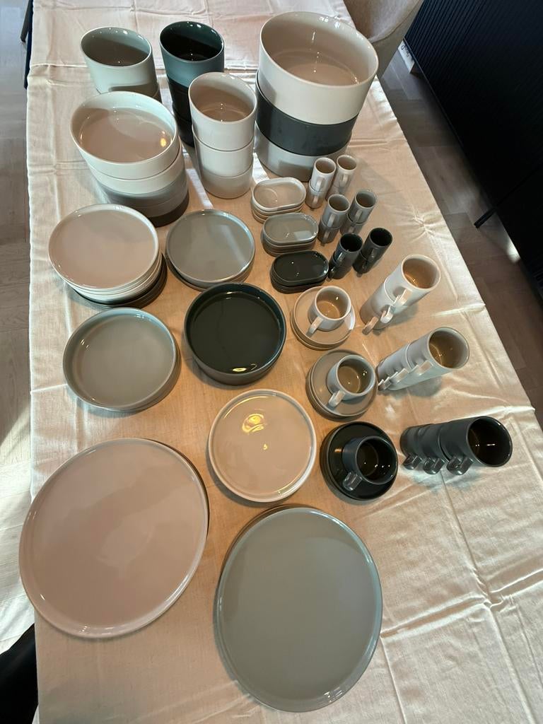 Blomus Pilar Servies 86-delig, Huis en Inrichting, Keuken | Servies, Ophalen, Gebruikt, Bord(en), Overige stijlen