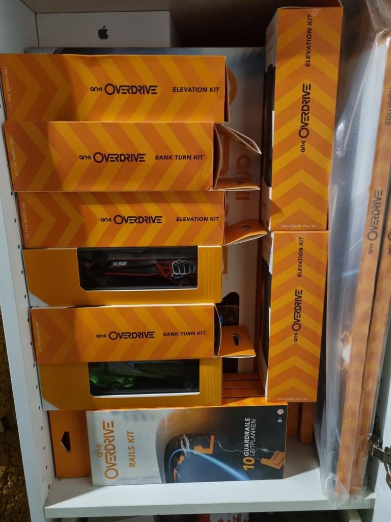 Anki overdrive mega bundel check beschrijving, Ophalen of Verzenden, Minder dan 40 cm, Doos, Minder dan 35 cm