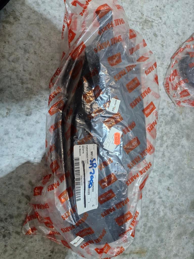 Aprilia SR 50 achterspatbord Morini motor (2000-2004), Ophalen of Verzenden, Nieuw, Aprilia