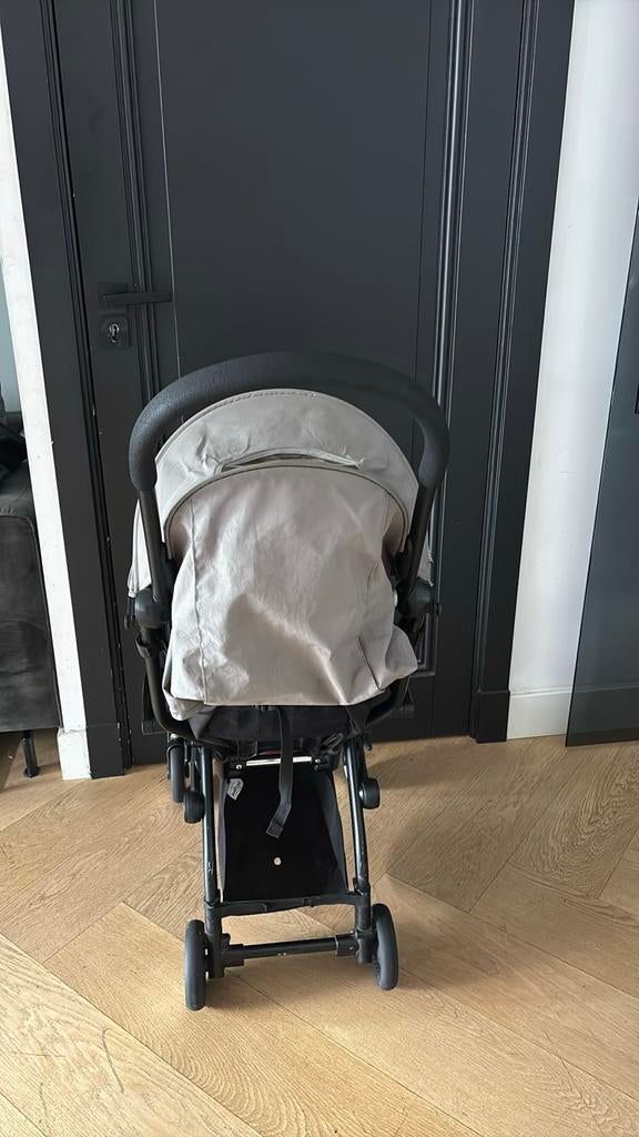YOYO buggy, Kinderen en Baby's, Buggy's, Ophalen of Verzenden, Gebruikt, Overige merken, Verstelbare rugleuning