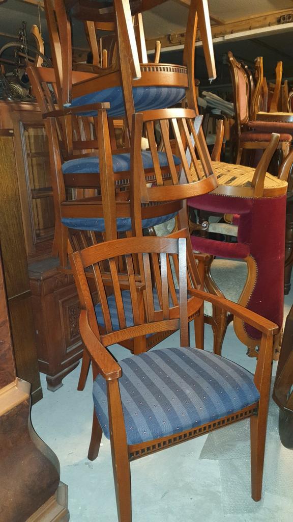 Kersenhouten eetkamerstoelen met blauwe bekleding, Huis en Inrichting, Stoelen, Ophalen, Gebruikt, Blauw, Stof