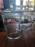 Twee glazen voorraadpotten met deksel, Ophalen of Verzenden, Gebruikt