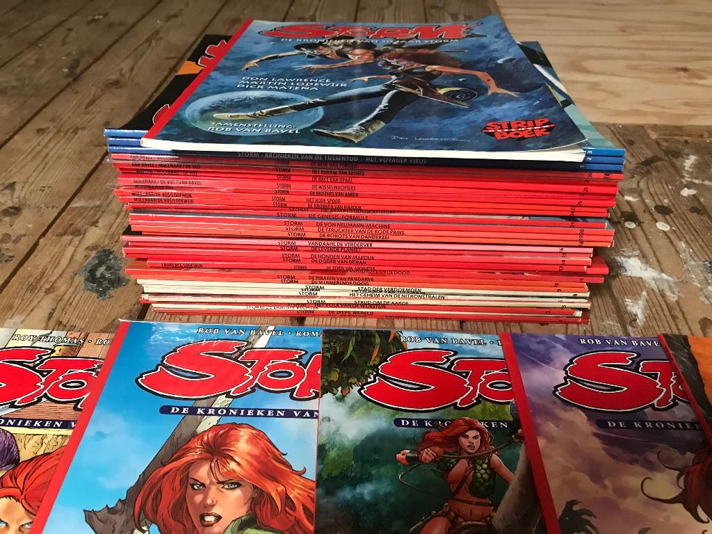De gehele serie storm plus alle buitenreeksen compleet, Boeken, Stripboeken, Complete serie of reeks, Ophalen of Verzenden, Zo goed als nieuw