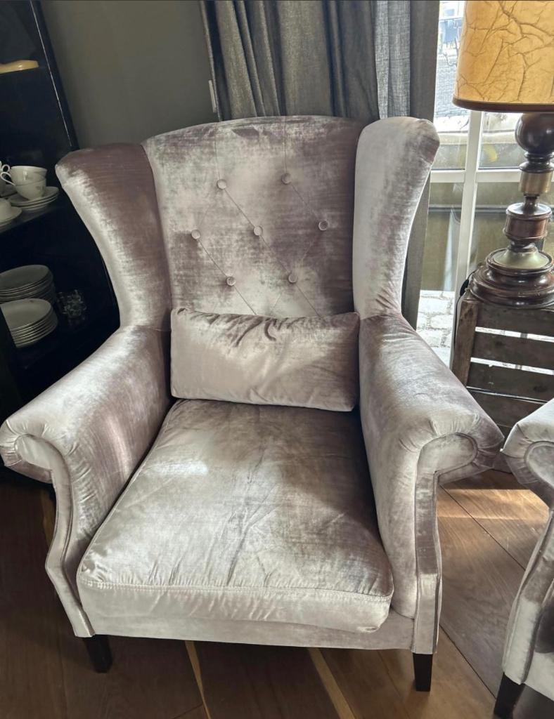 2 Prachtige Oor fauteuils, Huis en Inrichting, Fauteuils, Ophalen, Chesterfield, 75 tot 100 cm, Zo goed als nieuw