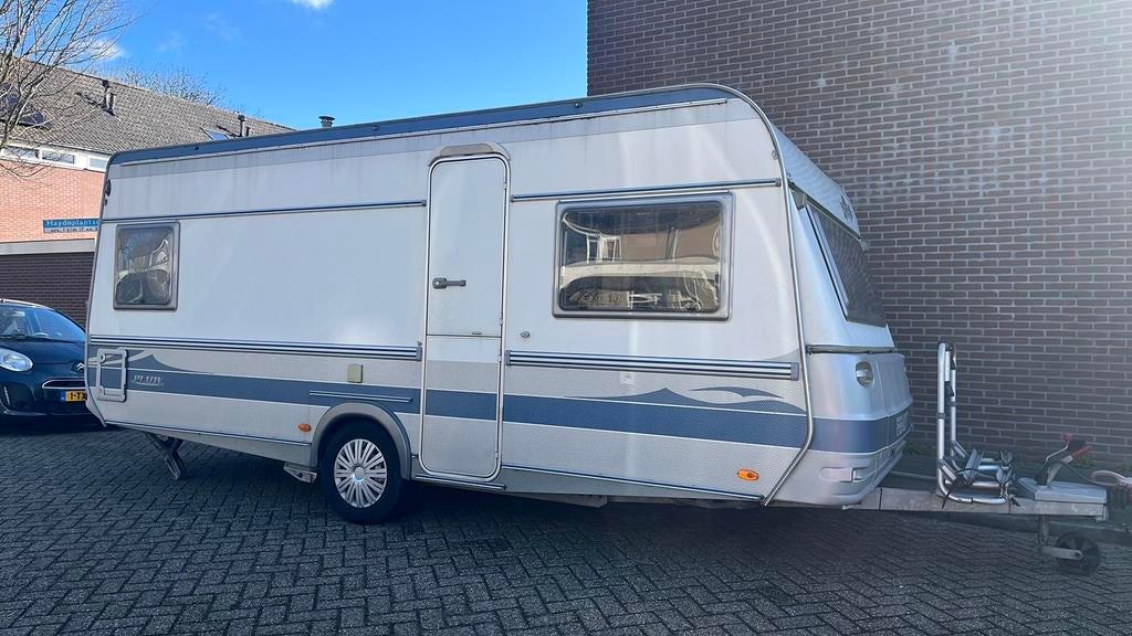 Fendt 510 uit 2003 met voortent, airco en mover, Caravans en Kamperen, Rondzit, Airco, Particulier, Fendt