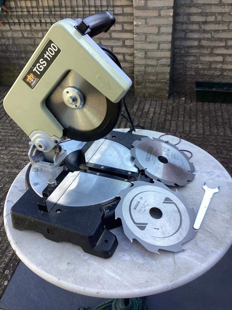 Afkortzaag, Doe-het-zelf en Verbouw, Gereedschap | Zaagmachines, Ophalen, Zo goed als nieuw, Afkortzaag, 30 tot 70 mm
