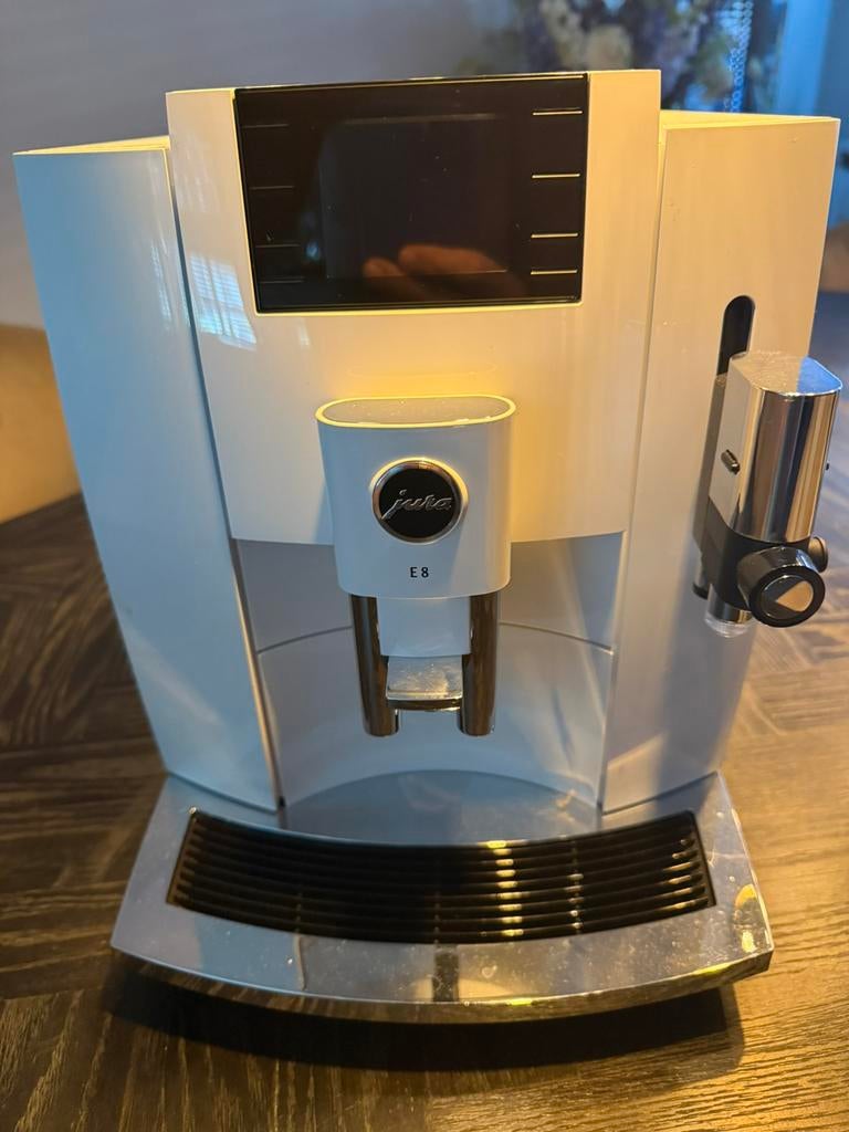 Jura e8 nieuw, Witgoed en Apparatuur, Koffiezetapparaten, Ophalen of Verzenden, Nieuw, Koffiemachine