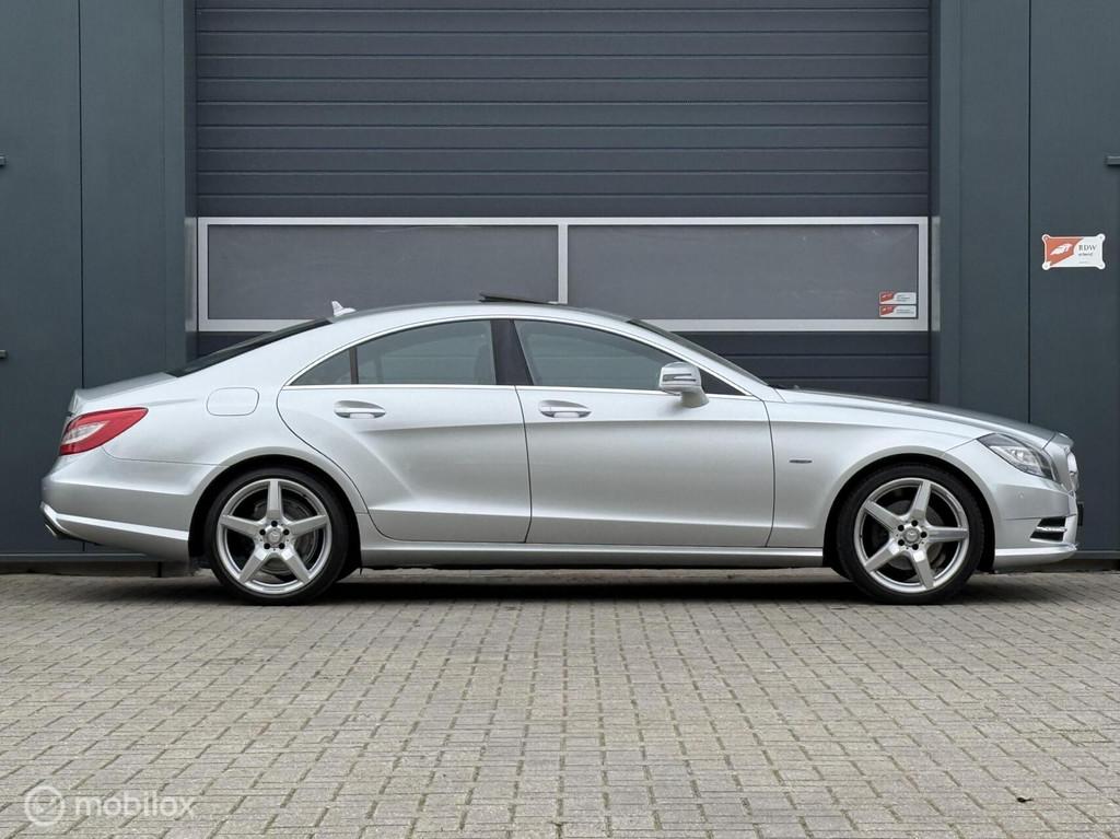 Mercedes CLS-klasse 350 AMG pakket NL-auto/Led/Dak/Nav/Ambi/, Auto's, Mercedes-Benz, Automaat, Euro 5, Zwart, Bi-Xenon koplampen