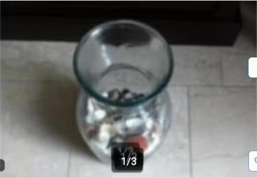 Hoge glazen vaas H 45 cm Br 20cm,met schelpjes., Overige kleuren, Ophalen of Verzenden, Minder dan 50 cm, Glas