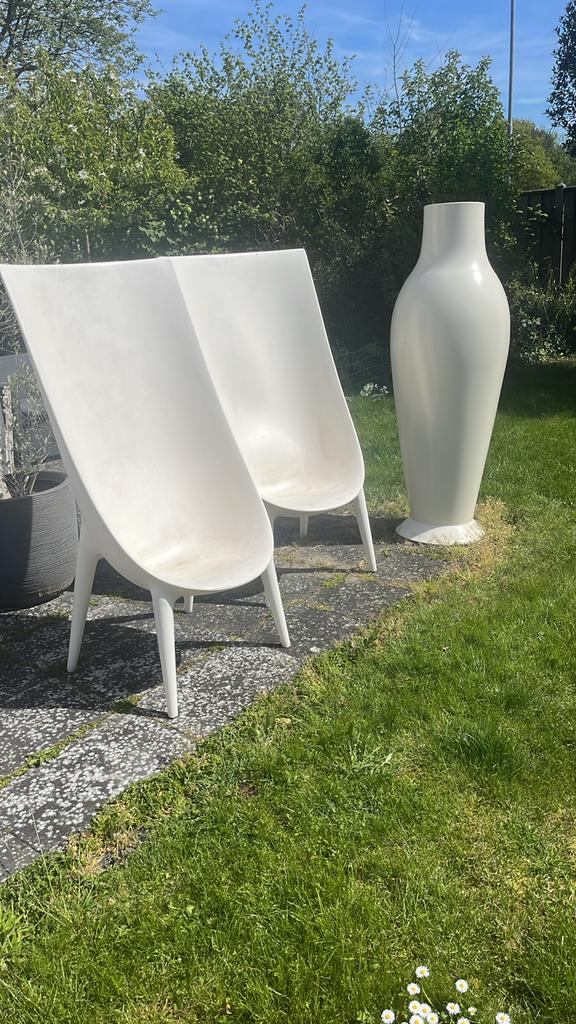 Set van 2 witte design stoelen met grote vaas merk Kartell, Ophalen, Kunststof, Gebruikt, Twee