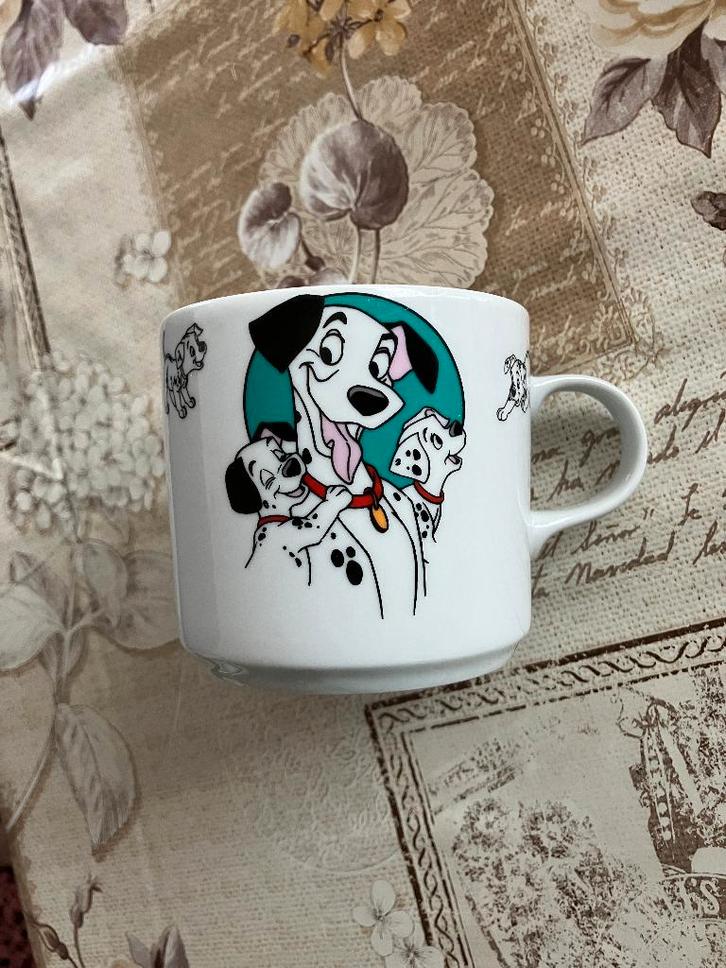 Disney mok 101 dalmatiers ( Guy Degrenne ), Verzamelen, Disney, Zo goed als nieuw, Servies, Overige figuren, Ophalen of Verzenden