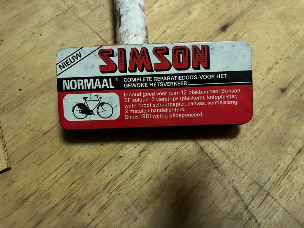 Vintage Simson fiets Normaal reparatiedoos, Verzamelen, Blikken, Ophalen of Verzenden, Zo goed als nieuw, Overige