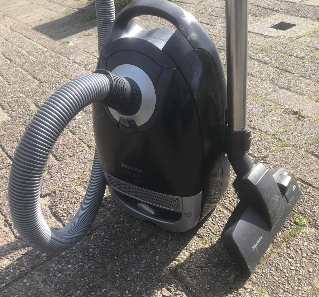 Miele stofzuiger black pearl 5000, Ophalen of Verzenden, Zo goed als nieuw, 1200 tot 1600 watt