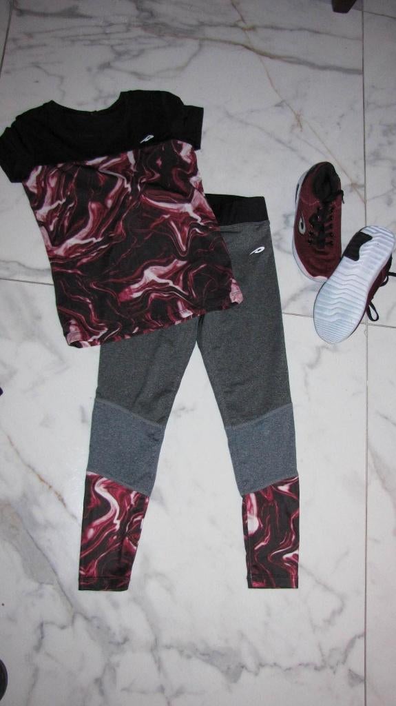 128 PANTHER sport set 3-delig incl schoenen, Kinderen en Baby's, Kinderkleding | Maat 128, Ophalen of Verzenden, Zo goed als nieuw