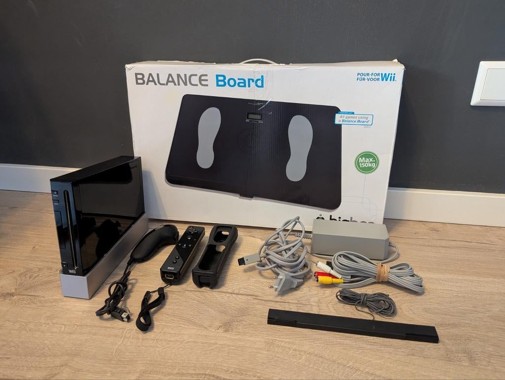 Nintendo Wii Zwart + Balance Board + Wii Fit – Compleet, Spelcomputers en Games, Spelcomputers | Nintendo Wii, Ophalen of Verzenden