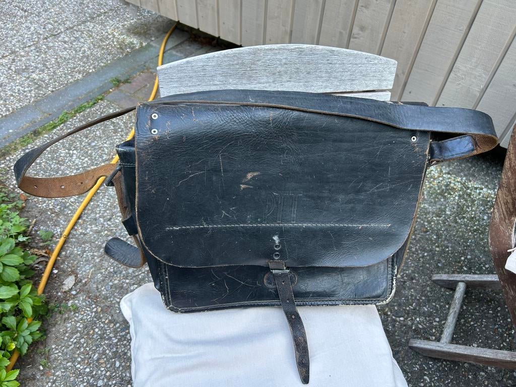 Vintage Ptt tas van leer., Ophalen, Gebruikt