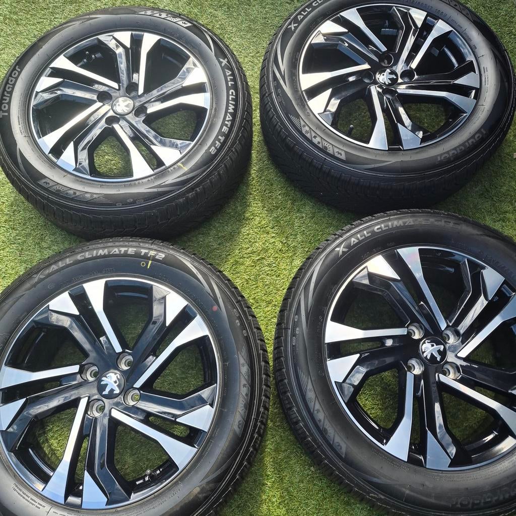 Peugeot 2008 velgen met banden all seasons, Auto-onderdelen, Banden en Velgen, Ophalen, 215 mm, 17 inch, Band(en)