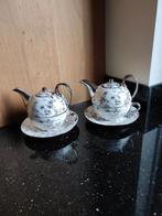 2 Theepotjes met kop & schotel 2 x, Antiek en Kunst, Ophalen
