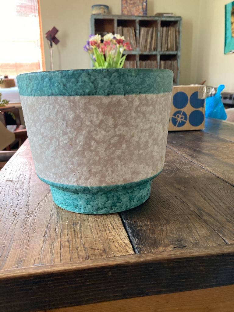 Vintage bloempot, Made in Germany, turquoise/roze, 25 tot 40 cm, Gebruikt, Rond, Binnen