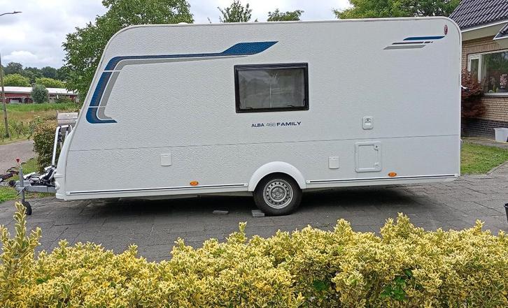 caravan Caravelair 466 Alba Family, Caravans en Kamperen, Caravans, Particulier, tot en met 6, 750 - 1000 kg, Treinzit, Caravelair