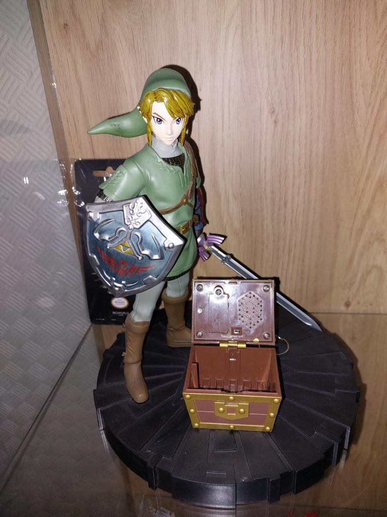 Zelda Link figuur met schatkist en sleutelhanger, Ophalen of Verzenden, Nieuw