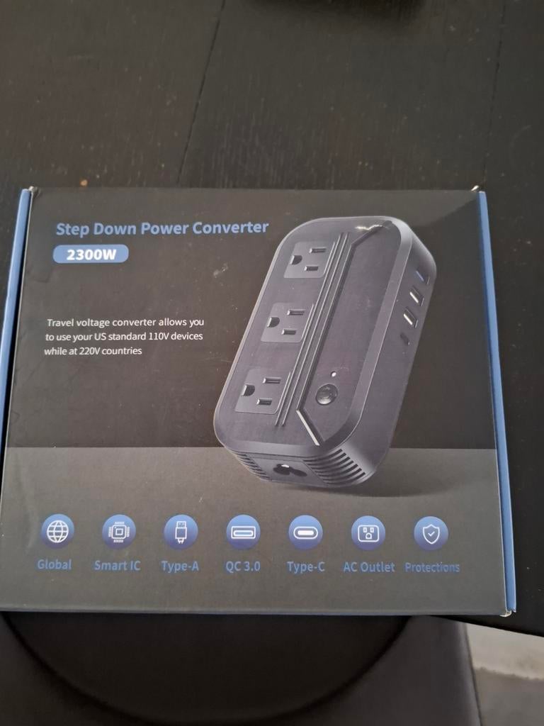 Step Down Power Converter 2300W - Wereldwijd gebruik, Ophalen of Verzenden, Zo goed als nieuw, Kunststof, Overige typen