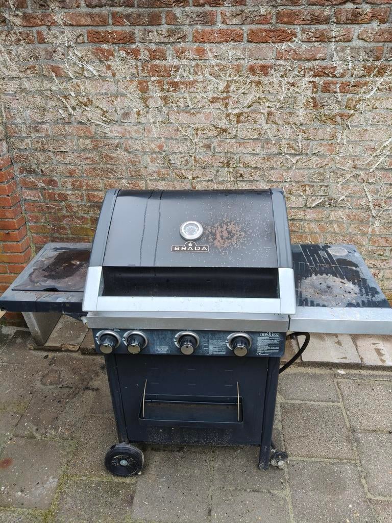 Brada 4 pits barbeque., Ophalen, Gebruikt, Brada