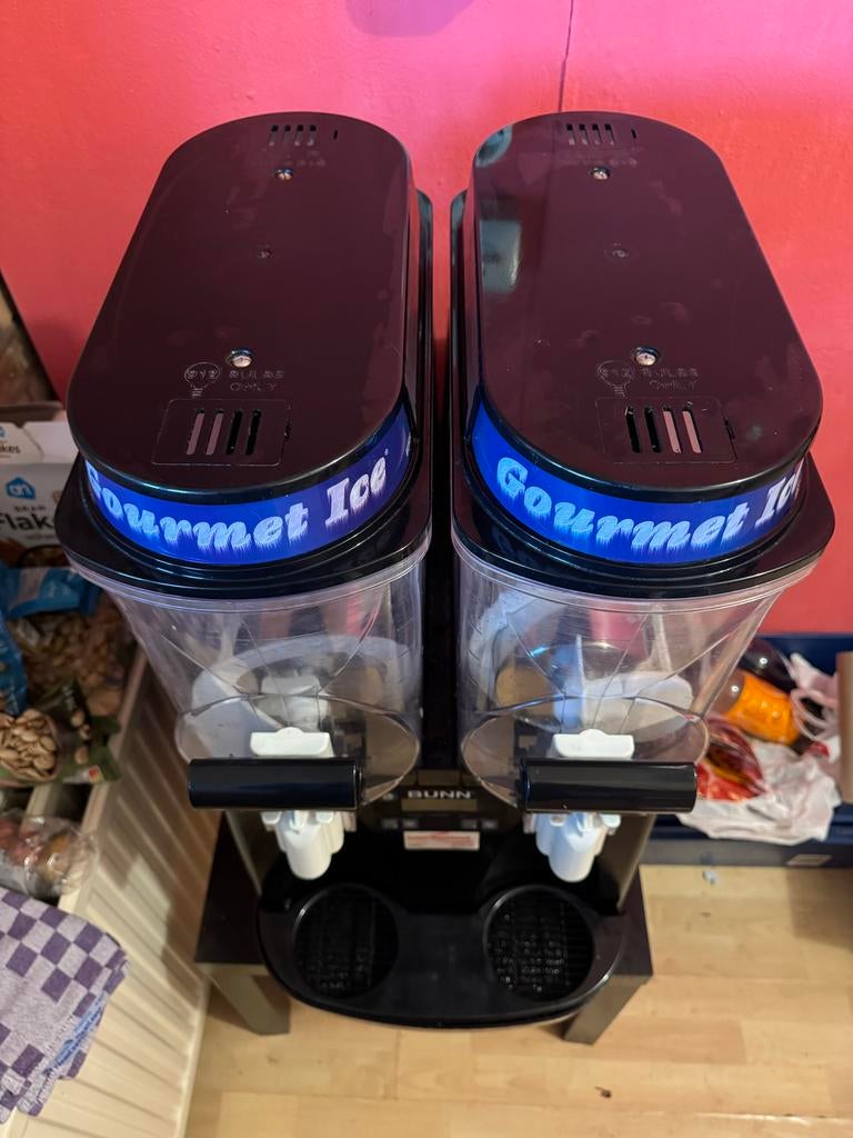 Slush puppy automaat, Witgoed en Apparatuur, IJsmachines, Ophalen, Gebruikt, Zelfvriezend